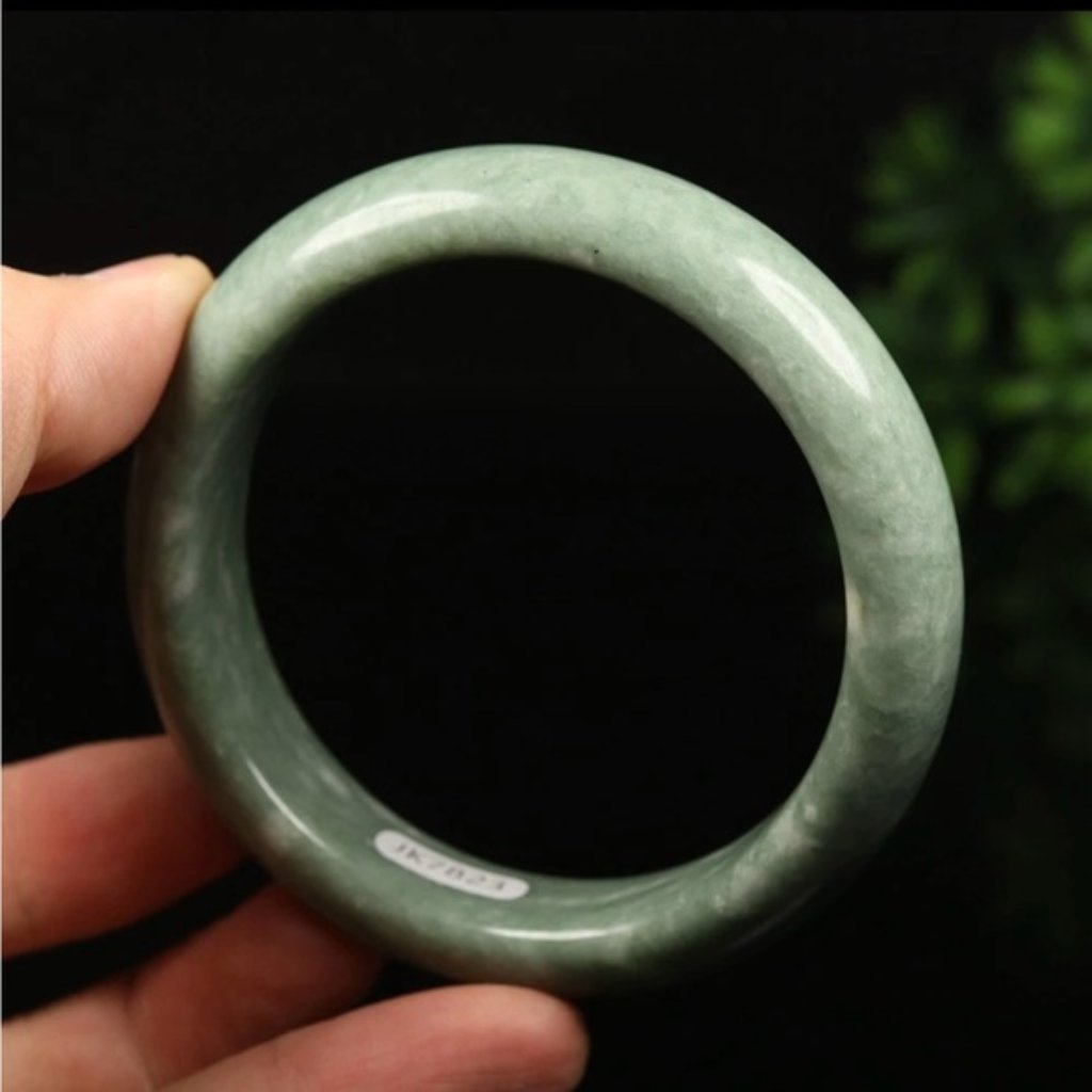 Genuine 100% Natural Green Jadeite Jade Bangle Bracelet